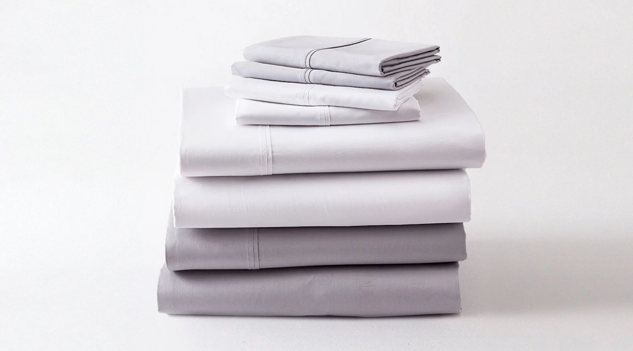 A stack of no-pill GhostSheets in white and grey.