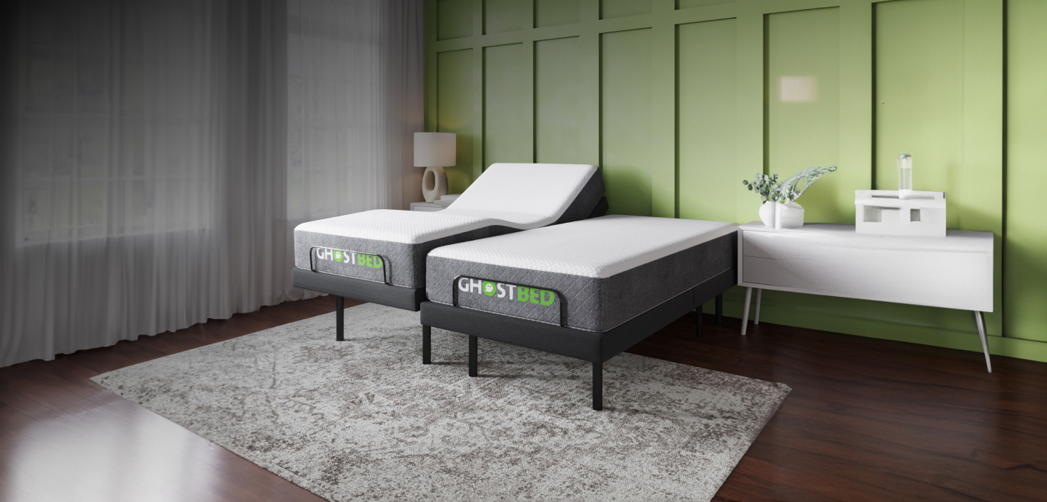 Classic adjustable store bed